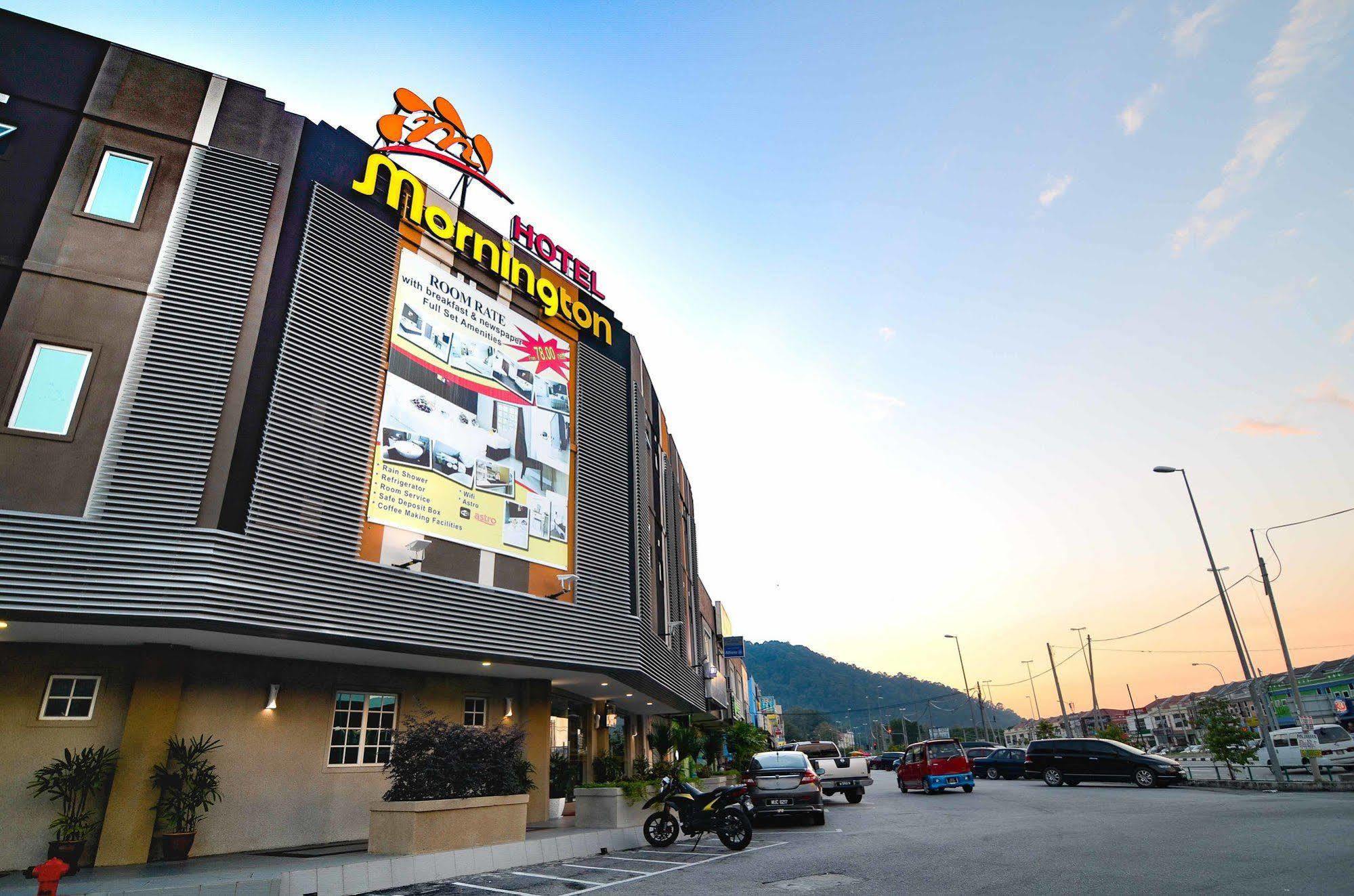 Hotel Mornington Bukit Permata Лумут Екстериор снимка