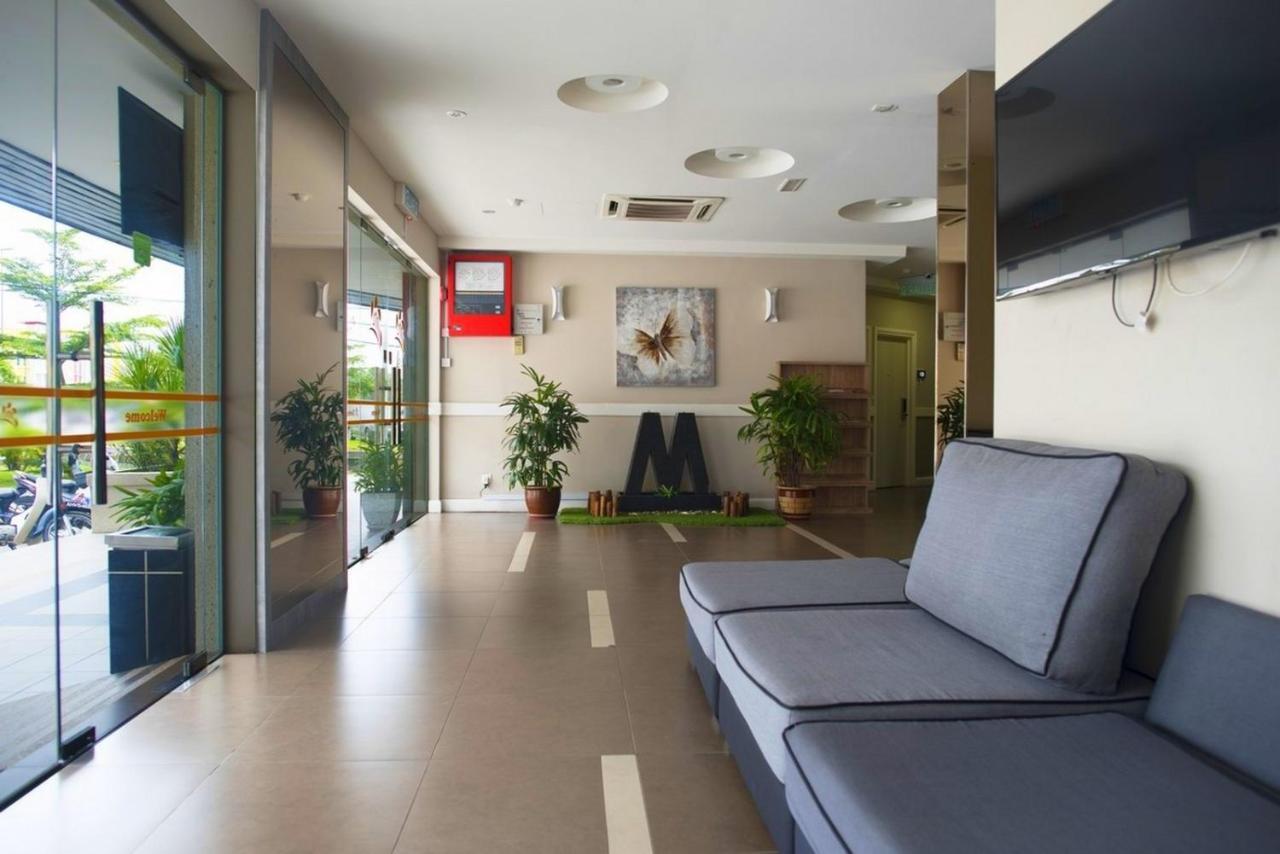 Hotel Mornington Bukit Permata Лумут Екстериор снимка